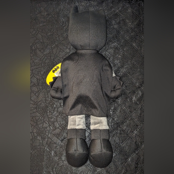 DC Universe Batman Plush Doll - Picture 3 of 3